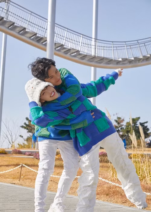 Loạt ảnh trong tuần trăng mật của Puka và Gin Tuấn Kiệt do Duy Khánh - một người bạn thân thiết của cặp đôi ghi lại.