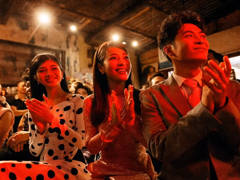 Đôi vợ chồng son dự sự kiện của Đàm Vĩnh Hưng.