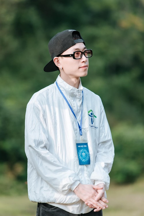 Double2T tiết lộ sau khi nổi tiếng, có rất nhiều người nhắn tin quan tâm, tán tỉnh bảo hẹn hò.