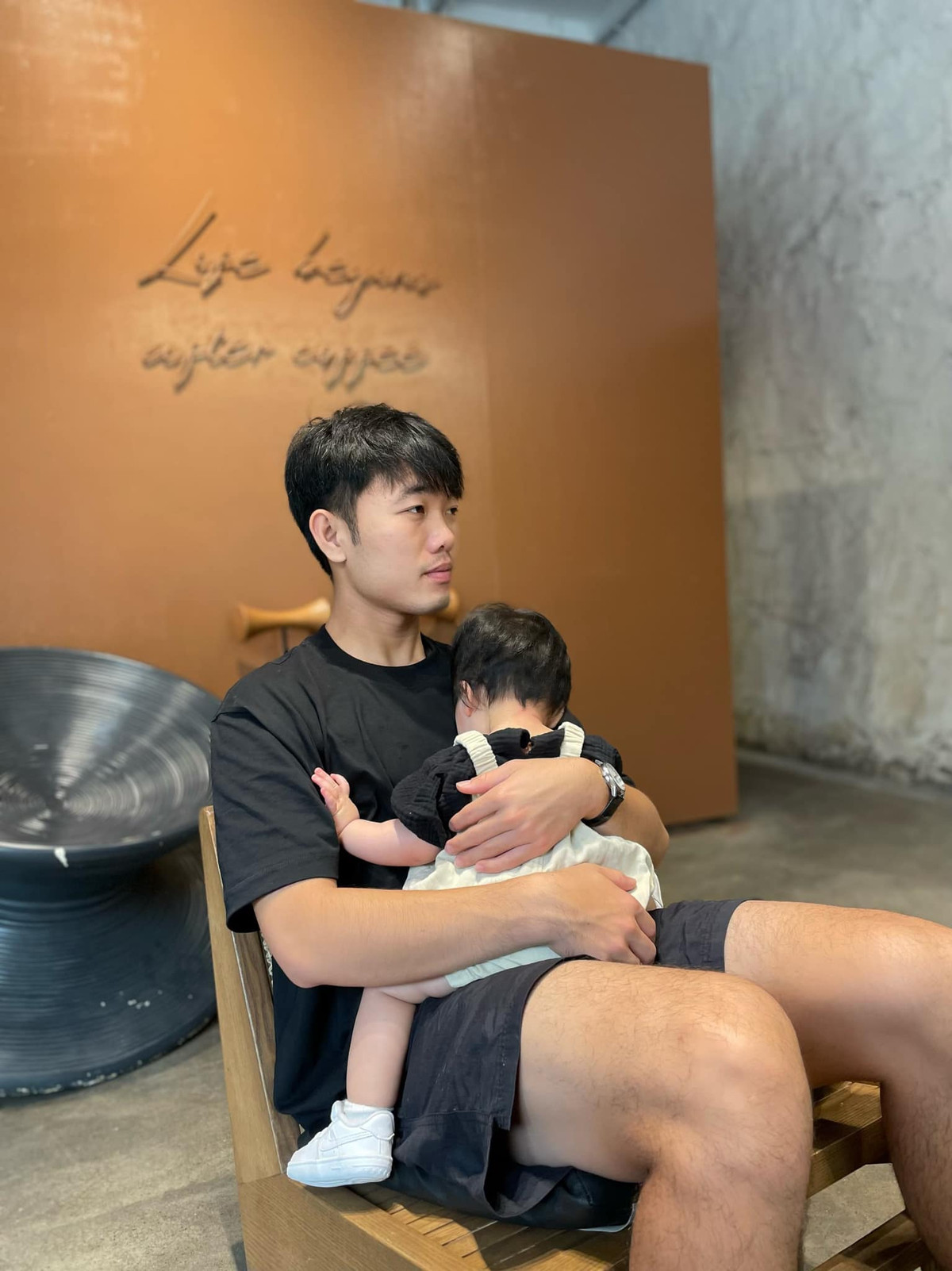 Loạt ảnh 'khi xưa ta bé' của dàn cầu thủ Việt Nam - Hình 4 Loat anh 'khi xua ta be' cua dan cau thu Viet Nam-Hinh-4