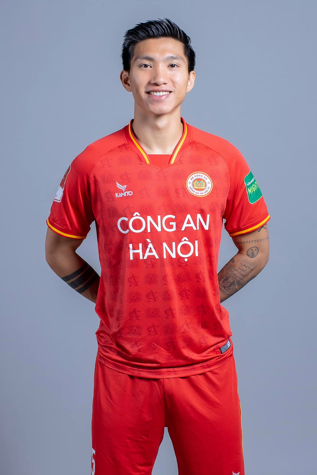 Loạt ảnh 'khi xưa ta bé' của dàn cầu thủ Việt Nam - Hình 6 Loat anh 'khi xua ta be' cua dan cau thu Viet Nam-Hinh-6