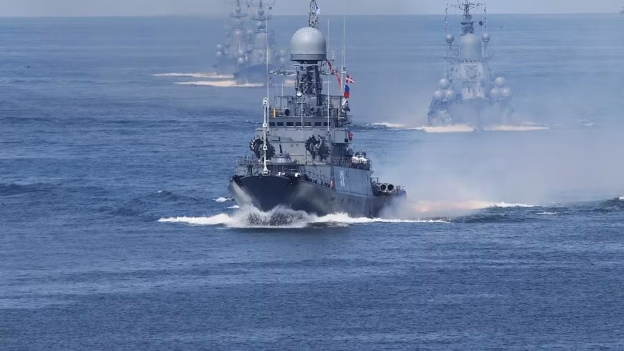 Nga dan quan, chien ham va khi tai, tien hanh hang loat cuoc tap tran