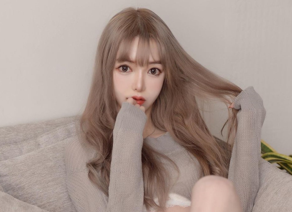 Lâm Nghi, tên tiếng Anh là Olivia, là một trong những hot girl gợi cảm khá đặc biệt.