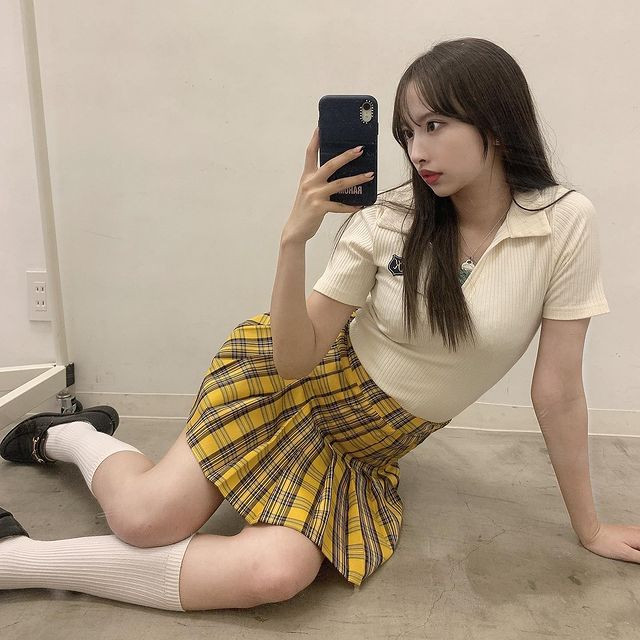 Rất nhanh sau đó, Fujikawa Ralumu xuất hiện trên các chương trình thời trang, chương trình tạp kỹ và tạp chí lớn dành cho giới trẻ Nhật Bản.