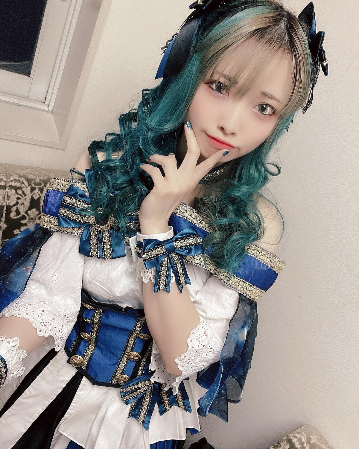 Sở thích của Marimatu là mặc trang phục cosplay các nhân vật phim hoạt hình, truyện tranh, game nổi tiếng.