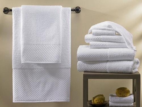 Khong giat khan tam 3 ngay, vi khuan len toi 80 trieu con-Hinh-2