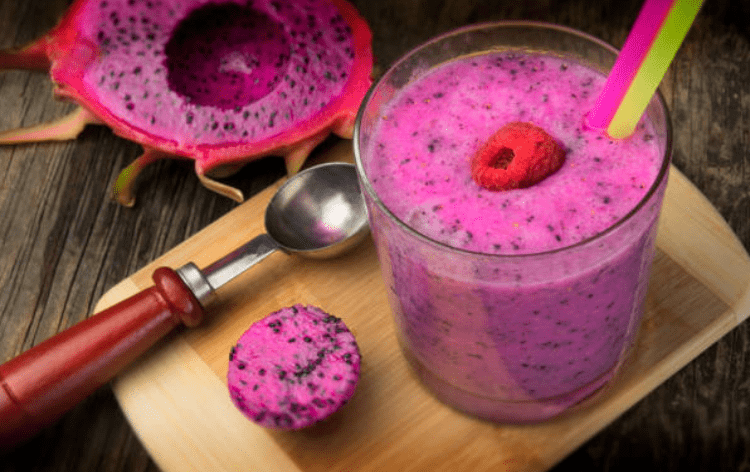 Đối tượng thứ hai không nên ăn thanh long là những người tiêu hoá kém. Tuy nói rằng thanh long chứa nhiều chất xơ nhưng lợi ích này lại hoá bất lợi, thậm chí gây tử vong cho những người có dạ dày không tốt.