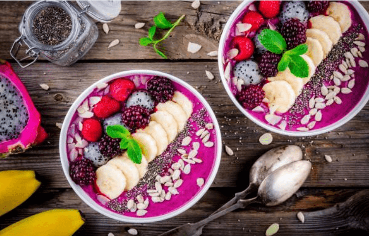 Hàm lượng anthocyanins trong thanh long rất phong phú, có thể nâng cao khả năng kháng bệnh của các tế bào trong cơ thể, có tác dụng chống lão hóa nhất định, thậm chí có thể giúp chúng ta ngăn ngừa ung thư ruột kết, tuy nhiên những nhóm người trên không thích hợp để ăn, mọi người phải ghi nhớ nhé.