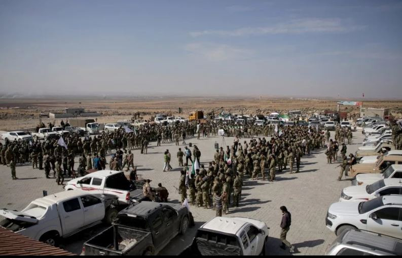 Lực lượng Quân đội Quốc gia Syria được cử đến mặt trận Manbij trước thềm cuộc tấn công của Thổ Nhĩ Kỳ nhằm vào vùng phía Đông sông Euphrates.