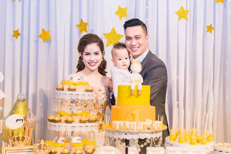 Lum xum tinh ai cua dien vien Viet Anh vua ly hon vo hot girl