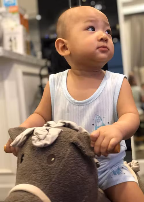 Thúy Diễm tâm sự con trai là nguồn động lực giúp cô vượt qua khó khăn.