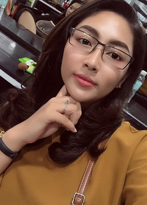 Đặng Thu Thảo khoe được 2 người chị chồng đưa đi làm đẹp.