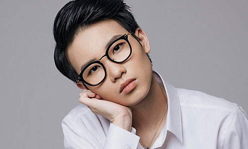 Tien Cookie khuyen ca si “khong yeu cong chung“: Suy nghi thien can!