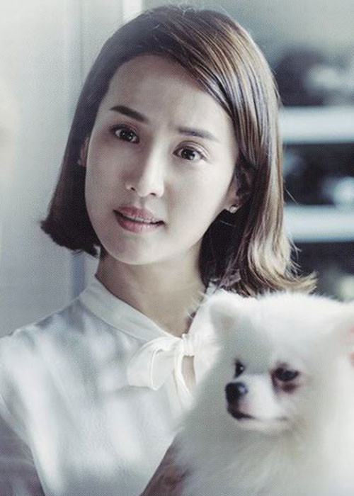 Trong bộ phim "Ký sinh trùng", "nữ hoàng phim nóng" đảm nhận vai Yeon Kyo, vợ của ông Park.