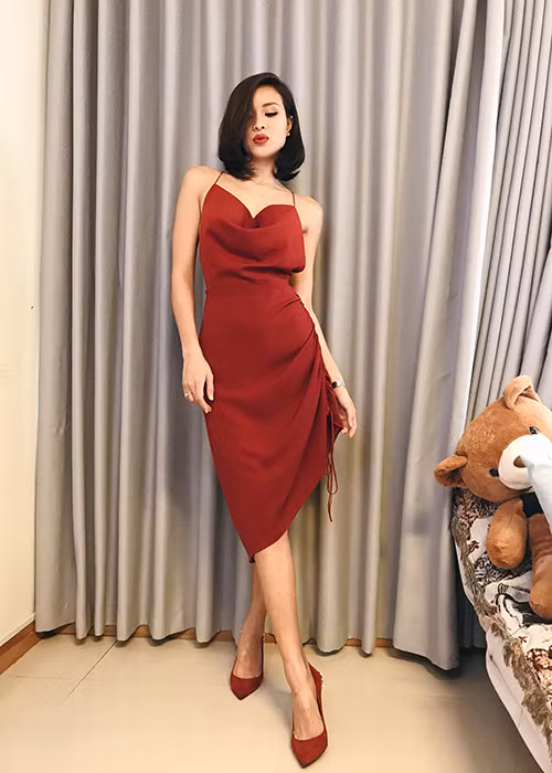 Nữ MC sinh năm 1990 cởi mở về công việc nhưng khá kín tiếng về đời tư.