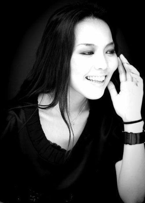 Kim So Hyang có quãng giọng rộng hiếm có nhất là với người châu Á cùng kỹ thuật thanh nhạc tốt và khả năng biến tấu thuần thục.