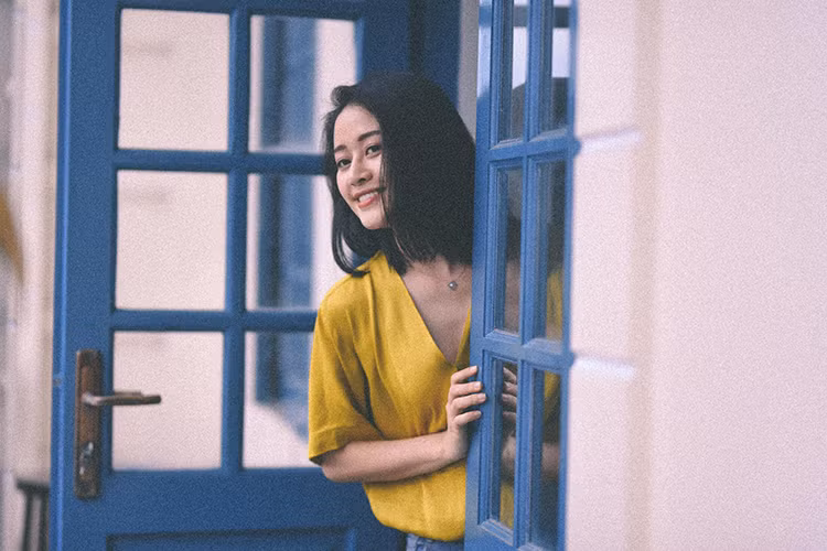 Cách đây không lâu, Phí Linh từng bị anh trai kết nghĩa - ca sĩ Tuấn Hưng trêu chọc vì vẫn chưa lấy chồng.