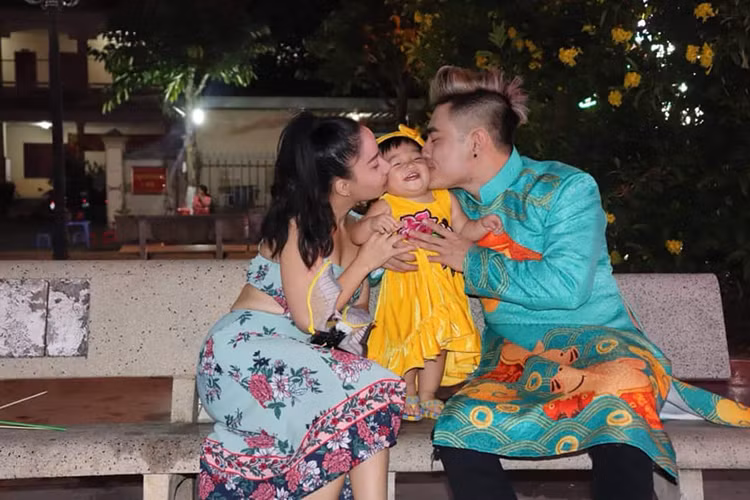 Nam diễn viên thừa nhận, nhờ sự chăm sóc, đồng hành của vợ, anh có thêm nhiều động lực để theo đuổi đam mê.