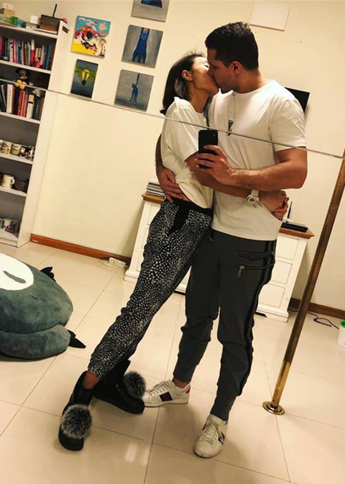 Nữ MC gợi cảm nhất nhì Vbiz khẳng định cô không bao giờ chọn người bạn đời có tính cách trái ngược mình. Ảnh: FBNV