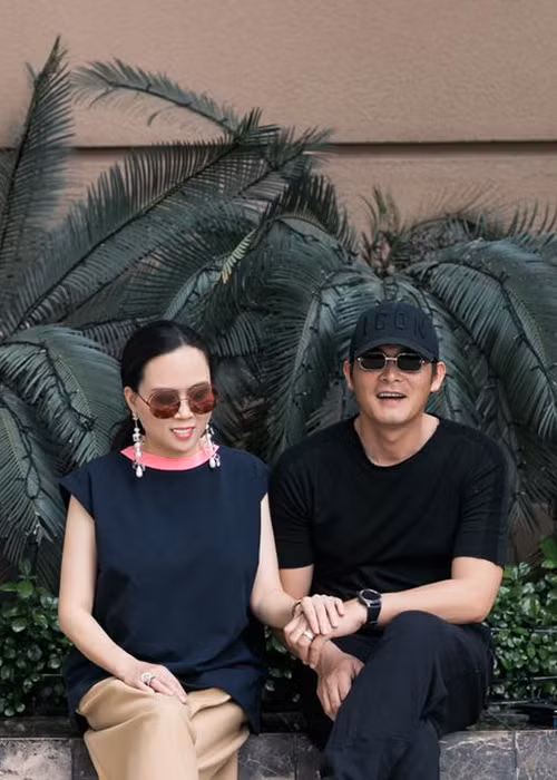 Từ khi gắn bó với Phượng Chanel, Quách Ngọc Ngoan liên tục dành những cử chỉ, lời nói đầy ngọt ngào đến nửa kia của mình.