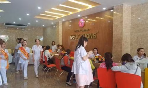 Quang cao sai phep, Tham my Ngoc Huong, Han Quoc Hajiwon bi phat nang