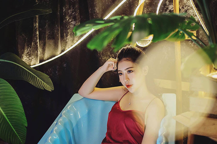 Hot girl gốc Hải Phòng cho biết, tin đồn cô đi khách là vô căn cứ.