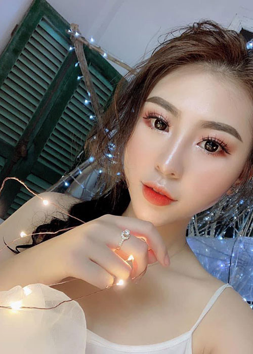 Nữ diễn viên phim "Về nhà đi con" còn bị chủ một cửa hàng quần áo tại Hải Phòng tố lấy cắp váy.