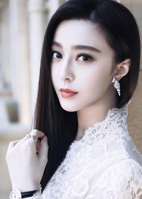 Phạm Băng Băng từng không ít lần vướng tin đồn được đại gia chống lưng mới có được sự nghiệp như ngày hôm nay.