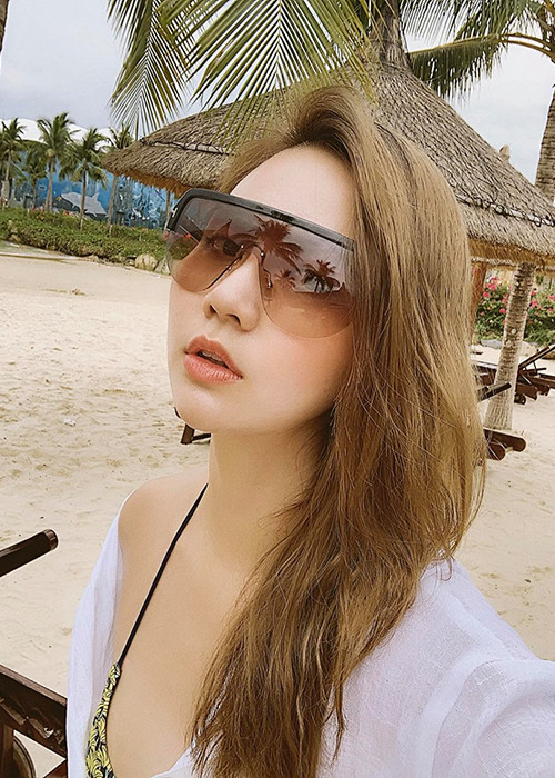 "Vợ chồng ly hôn tất nhiên phải có chuyện, mà nói ra thì thành nói xấu nhau. Tôi chỉ có thể nói rằng, tôi đã cố gắng hết sức trước khi quyết định xách vali ra khỏi nhà", nữ diễn viên chia sẻ trên Vietnamnet.