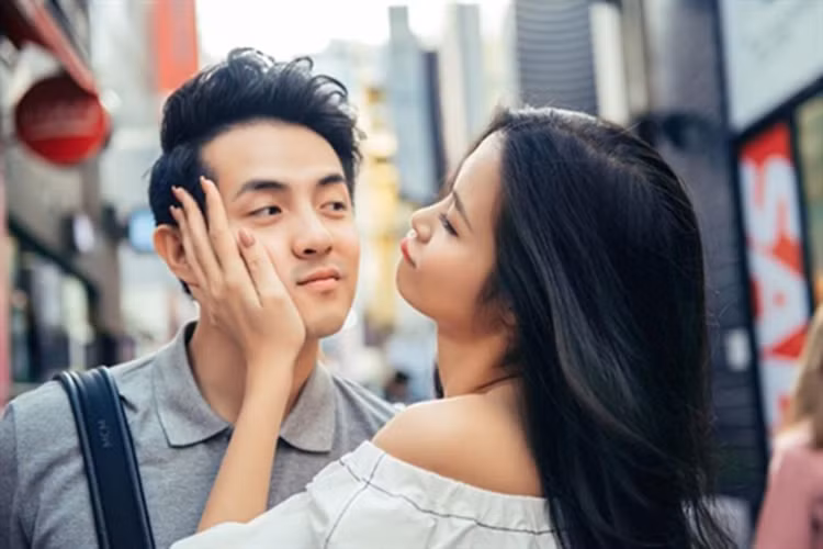 Nói chuyện đám cưới, Đông Nhi từng chia sẻ trên Dân Trí năm 2018, cả hai chưa có kế hoạch cưới xin gì cả.