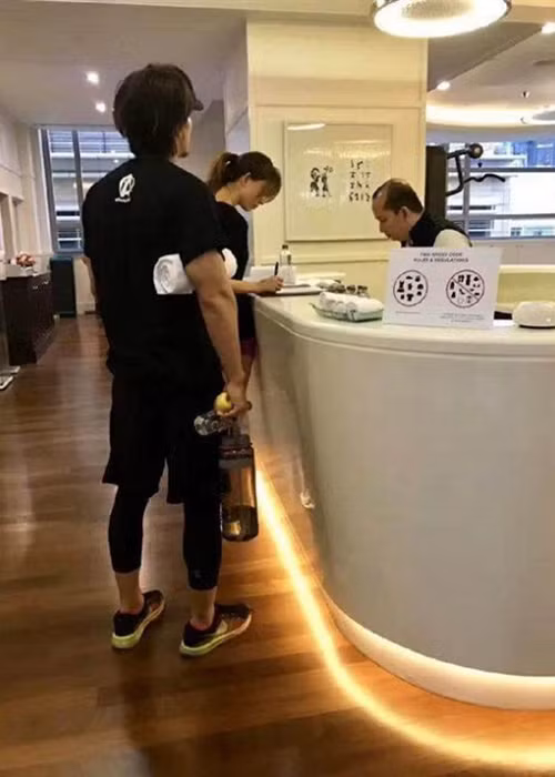 Năm 2017, cặp đôi một thời bất ngờ bị bắt gặp hẹn hò. Đến tháng 3/2018, có tin đồn cả hai làm đám cưới. Ảnh: Yan