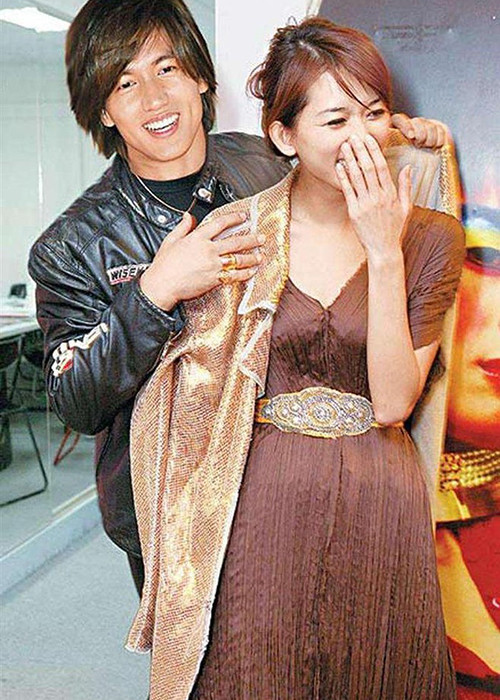 Trước khi gặp và yêu người chồng hiện tại, Lâm Chí Linh từng có mối tình đầy sóng gió với Ngôn Thừa Húc. Ảnh: Ngôi sao