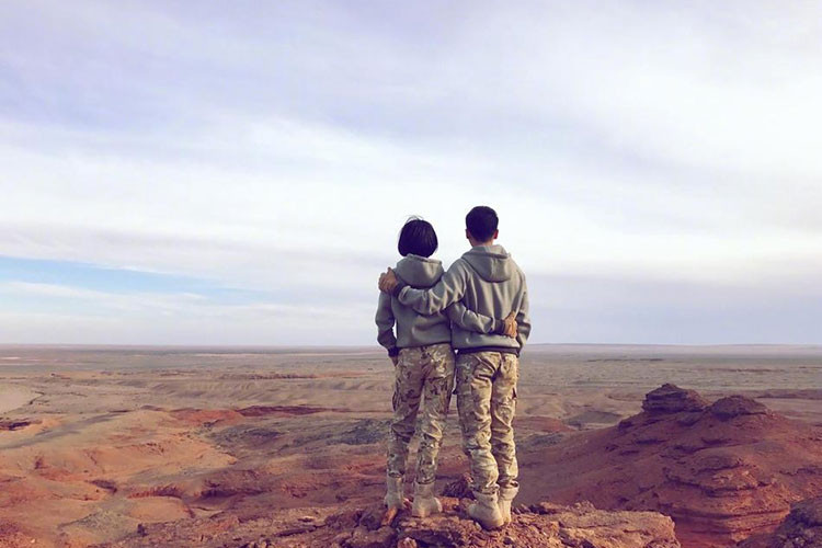 Mới đây, cặp đôi bất ngờ tuyên bố chia tay. "Chúng ta không còn là chúng ta, chúng ta vẫn là chúng ta như cũ", Phạm Băng Băng nói. Còn Lý Thần chia sẻ, cả hai trở lại làm bạn bè, mãi ủng hộ nhau. Với những ai yêu mến cặp đôi này đều tiếc nuối vì cả hai hữu duyên vô phận. Fan mong rằng Lý Thần và Phạm Băng Băng sẽ sớm tìm được tình yêu mới.