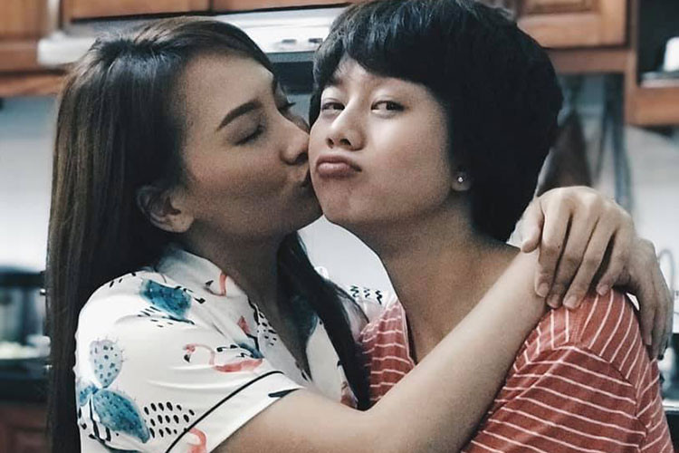 Bảo Hân kêu gọi fan ủng hộ Thư - Dương phim “Về nhà đi con”.