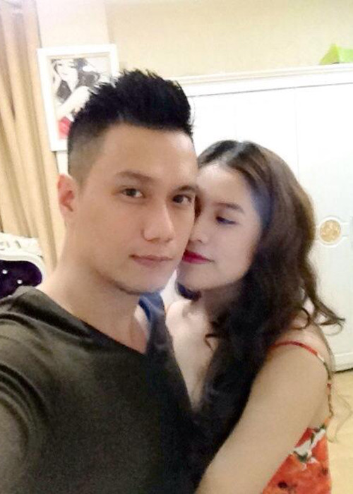 Ngay từ lúc quen nhau, Trần Hương không để tâm quá nhiều đến quá khứ từng qua một lần đò và có con riêng của Việt Anh.