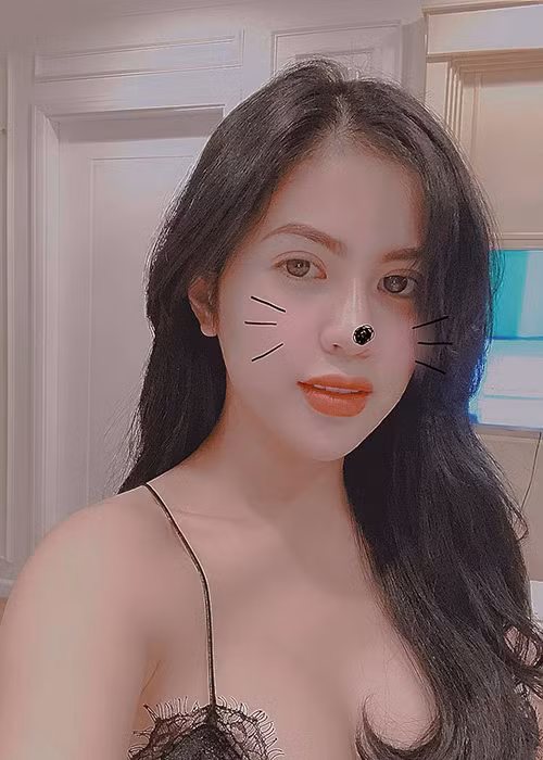 Trải qua một lần sinh nở, vợ cũ của "Phan Hải" đẹp mặn mà, quyến rũ.