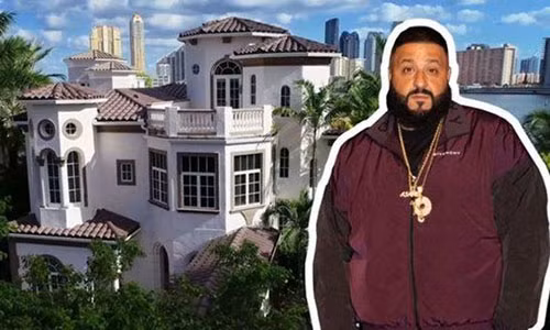 DJ Khaled, 43 tuổi, là một nhạc sĩ, DJ và cũng là nhà sản xuất âm nhạc nổi tiếng. Cái tên DJ Khaled trước kia còn lừng lẫy hơn nữa với biệt danh "bá chủ của những đôi giày". Hiện tại, dinh thự tuyệt đẹp ở Miami của anh chàng đa tài với hệ thống tủ giày khổng lồ đang được rao bán với mức giá 7,99 triệu USD (~185 tỷ đồng)
