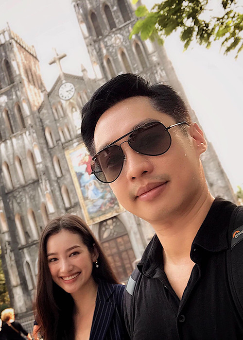 "Căn bệnh này khiến sức khỏe tôi giảm sút, mắt bị lồi hơn, mặt bị sưng", người đẹp chia sẻ.