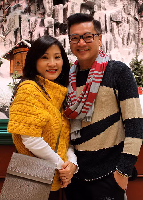 Hồng Đào từng chia sẻ, vợ chồng luôn đặt sự chăm sóc con cái lên hàng đầu nên cả hai luôn nhanh chóng làm lành mỗi khi giận hờn nhau.