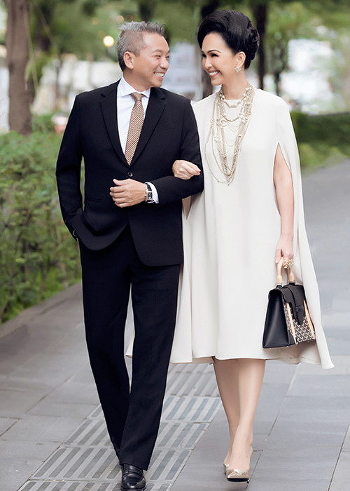 Nói về bí quyết giữ lửa sau 25 năm chung sống, nữ diễn viên cho biết tiêu chí hàng đầu để hôn nhân bền vững là sự tôn trọng và sẻ chia.