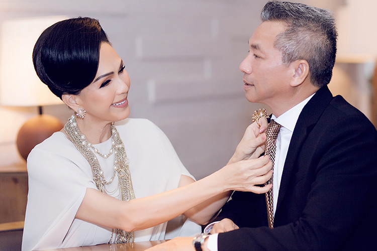 Trong những sự kiện mà Diễm My tham gia, doanh nhân Hà Tôn Đức ủng hộ nhưng không xuất hiện cùng.