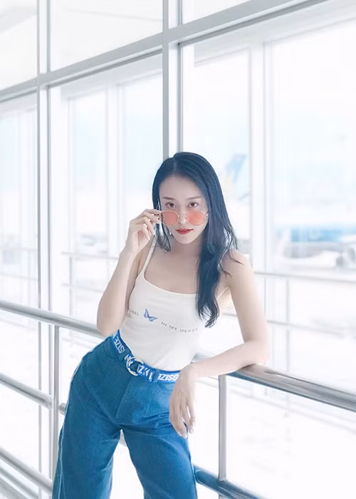 Cùng với Huyền Thạch và Kim Thành, Kim Anh được đánh giá cao về nhan sắc.