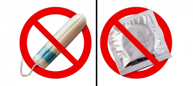 10. Người nước ngoài không được chụp ảnh hoặc thậm chí nói chuyện với người dân địa phương khi chưa được cho phép. Một công dân địa phương sẽ không bị bỏ tù hoặc bị xử tử vì một cuộc trò chuyện với người nước ngoài. Nếu bạn cố gắng nói chuyện với ai đó hoặc chụp ảnh người dân, họ có thể sẽ chạy trốn. Du khách còn bị cấm chụp ảnh bất cứ thứ gì xung quanh. Hướng dẫn viên du lịch đi cùng sẽ ngăn không cho bạn chụp bất cứ thứ gì, đặc biệt là những thứ liên quan đến quân sự.