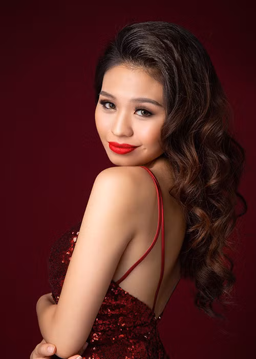 Ngoài sự nghiệp đang tạo được dấu ấn, con gái của Lê Giang còn sở hữu nhan sắc xinh đẹp.