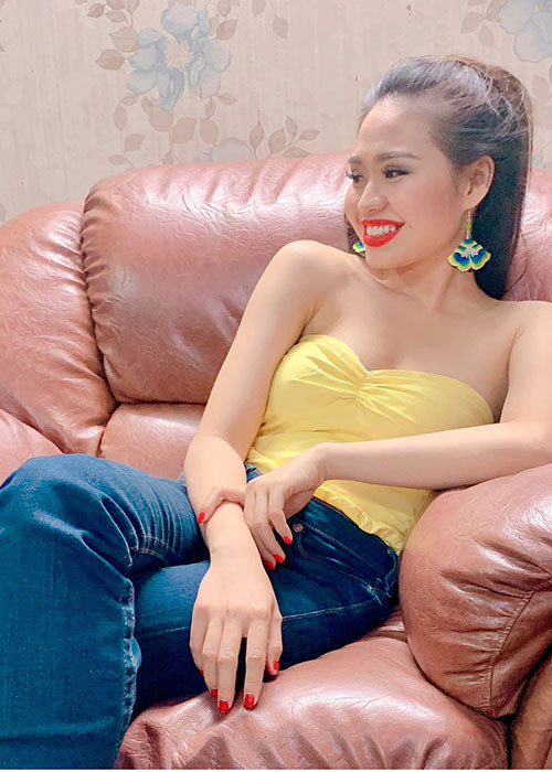 Việt Dũng được giới thiệu là chàng trai đến từ Vĩnh Phúc, đang làm kinh doanh kim hoàn cùng gia đình và làm bất động sản.