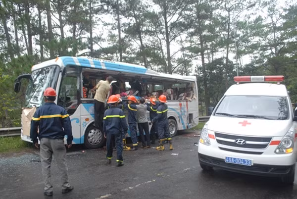 Ngày 23/6/2016, Công an tỉnh Lâm Đồng cho biết, theo kết luận của cơ quan chức năng, nguyên nhân tai nạn được xác định, tài xế Trần Ngọc Quang đã điều khiển xe xuống đèo với tốc độ cao, rà phanh nhiều, không sử dụng phanh động cơ phù hợp nên gây trượt, sinh nhiệt làm cháy má phanh, biến đổi màu sắc tang trống phanh, hệ số ma sát giảm khiến hệ thống phanh không đảm bảo.