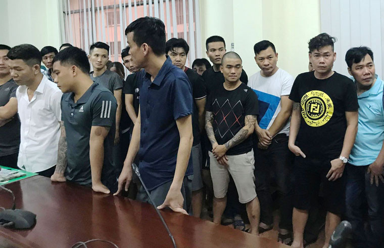 Đàn em thân cận của Thành là Phạm Văng Tùng (tức Tùng Sẹo, sinh năm 1993, quê Hải Phòng) và Lê Bá Sơn (sinh năm 1974, quê Thanh Hóa) và 7 đối tượng khác.