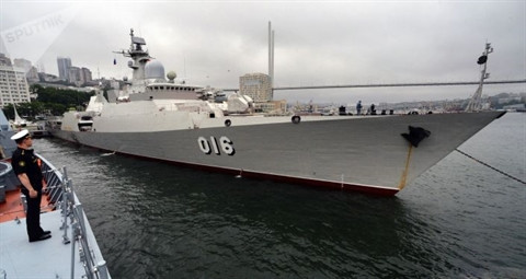 Vũ khí mà phía Việt Nam đang đề nghị phía Nga để lắp đặt trên cặp chiến hạm Gepard mới, chính là tên lửa hành trình Kalibr, loại tên lửa đã thể hiện màn thực chiến xuất sắc tại chiến trường Syria; dự kiến mỗi tàu sẽ được trang bị 8 tên lửa Kalibr.