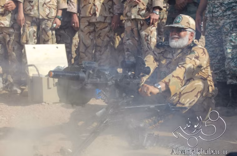 Tư lệnh Lục quân Iran (NEZAJA) bắn thử nghiệm súng phóng lựu tự động Kaveh-30 cỡ 30mm.