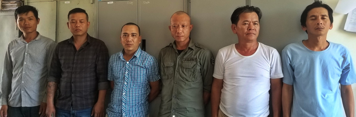 Hai me con thue nhom giang ho danh dap, cuop tai san cua con no